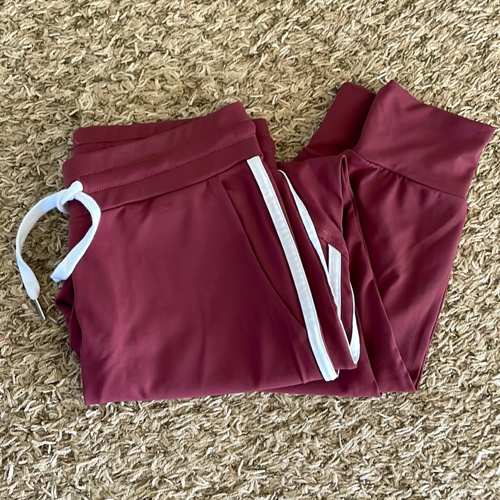 NWT Buffbunny Windsor Wine Striped Joggers